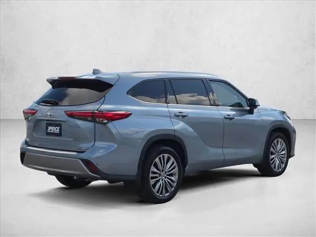 2023 Toyota Highlander Platinum