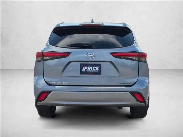 2023 Toyota Highlander Platinum