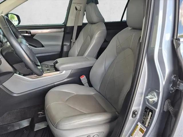 2023 Toyota Highlander Platinum