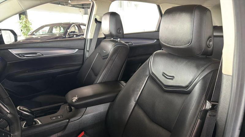2018 Cadillac XT5 Premium Luxury