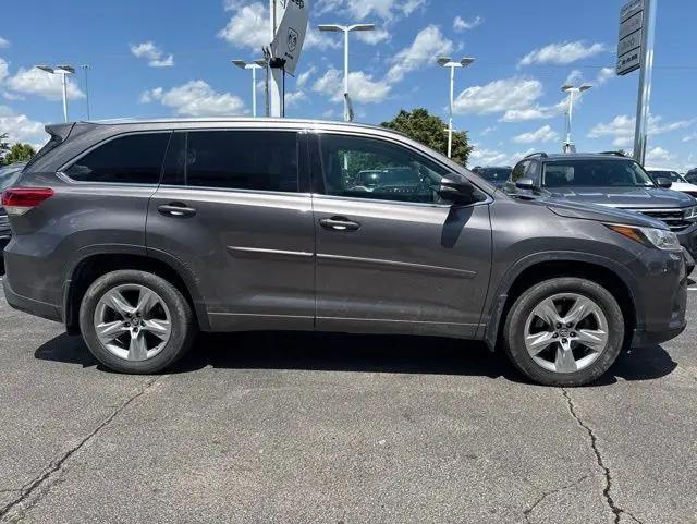 2017 Toyota Highlander Limited