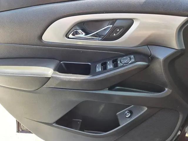 2023 Chevrolet Traverse FWD LT Cloth