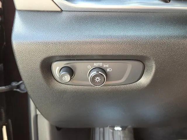 2023 Chevrolet Traverse FWD LT Cloth