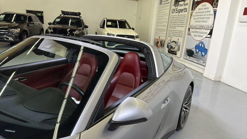 2017 Porsche 911 Targa 4