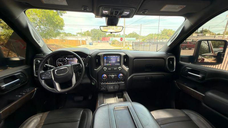 2020 GMC Sierra 3500HD 4WD Crew Cab Long Bed Denali
