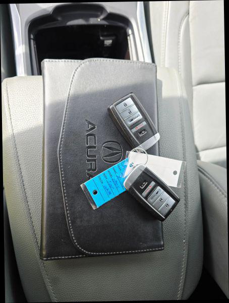 2016 Acura MDX Technology & Entertainment Packages