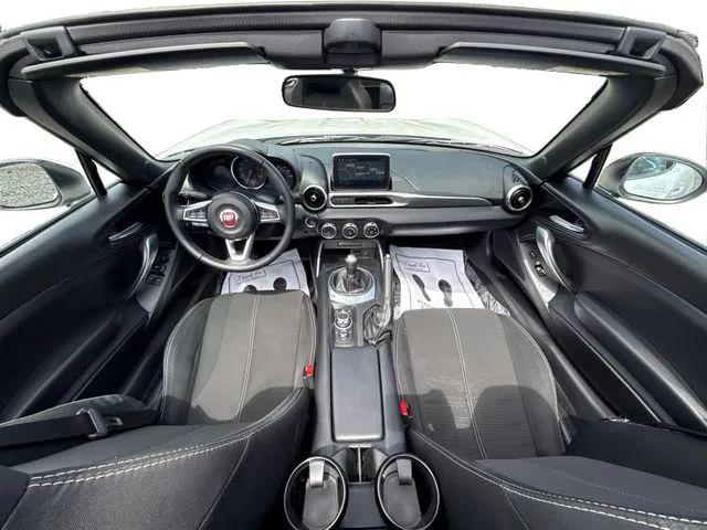 2017 Fiat 124 Spider Classica