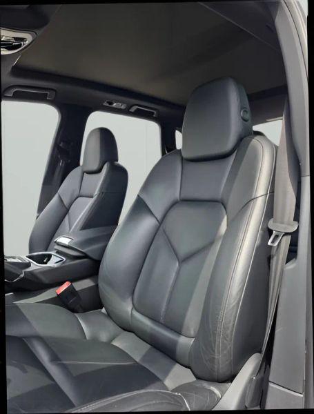 2016 Porsche Cayenne Base