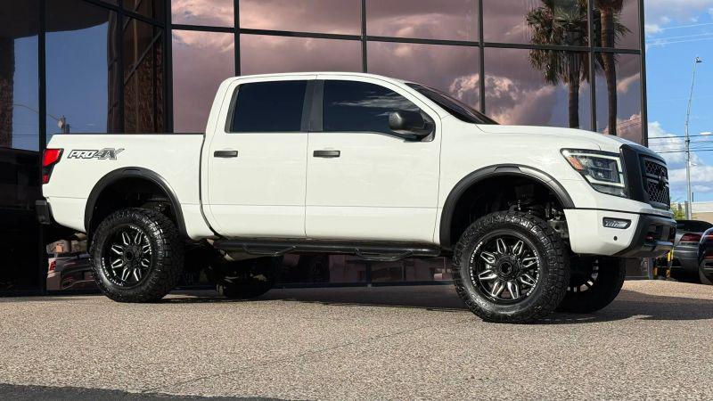 2022 Nissan Titan Crew Cab PRO-4X 4x4