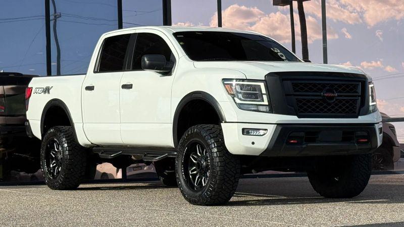 2022 Nissan Titan Crew Cab PRO-4X 4x4