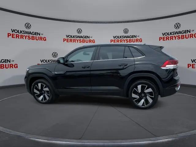 2026 Volkswagen Atlas Cross Sport SE with Technology