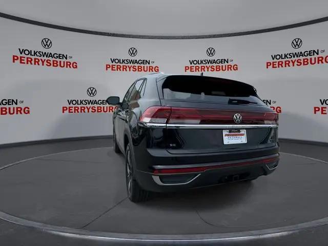 2026 Volkswagen Atlas Cross Sport SE with Technology