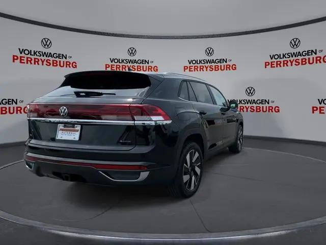 2026 Volkswagen Atlas Cross Sport SE with Technology