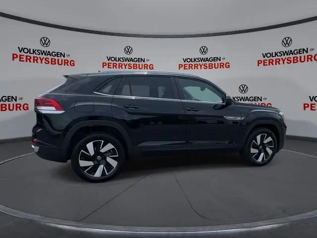 2026 Volkswagen Atlas Cross Sport SE with Technology