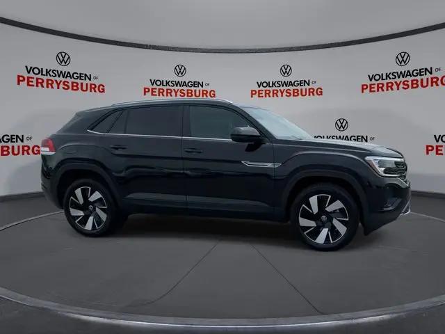 2026 Volkswagen Atlas Cross Sport SE with Technology