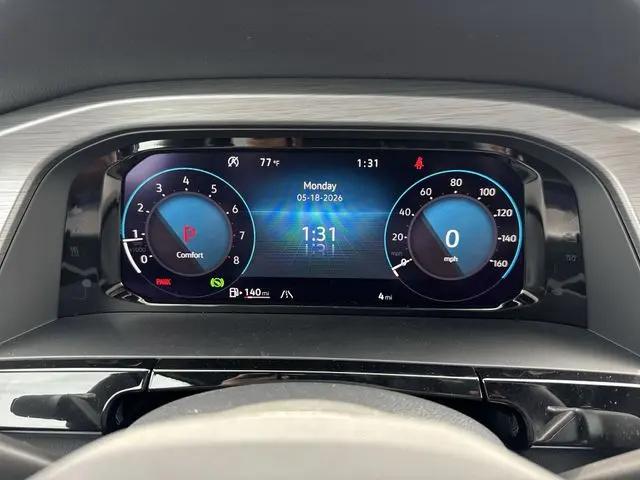 2026 Volkswagen Atlas Cross Sport SE with Technology