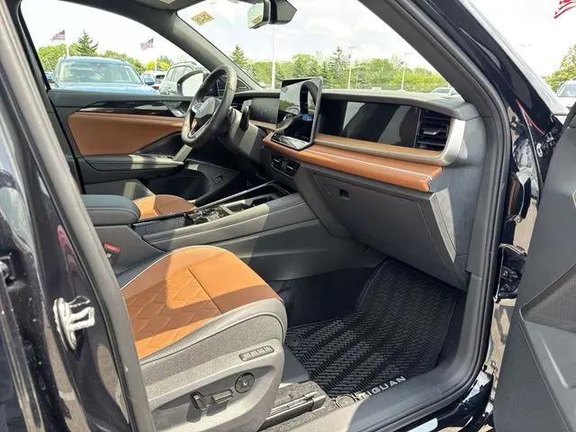 2026 Volkswagen Tiguan SEL R-Line Turbo