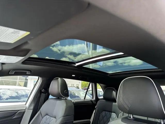 2026 Volkswagen Atlas Cross Sport SEL Premium R-Line