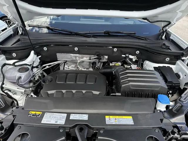 2026 Volkswagen Atlas Cross Sport SEL Premium R-Line