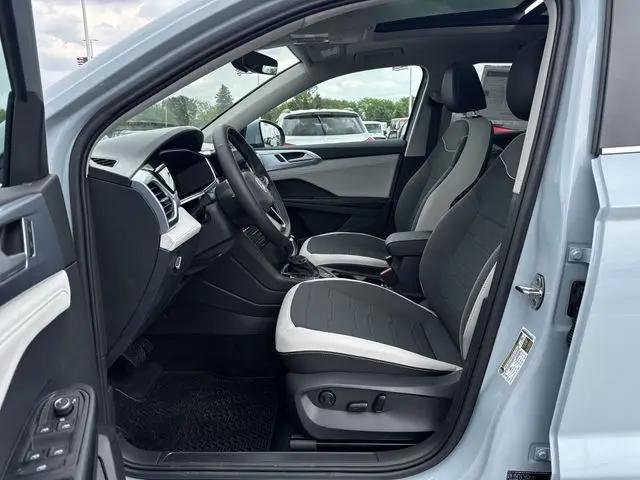 2026 Volkswagen Taos SE
