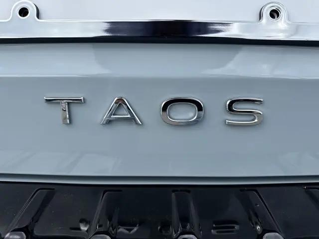 2026 Volkswagen Taos SE
