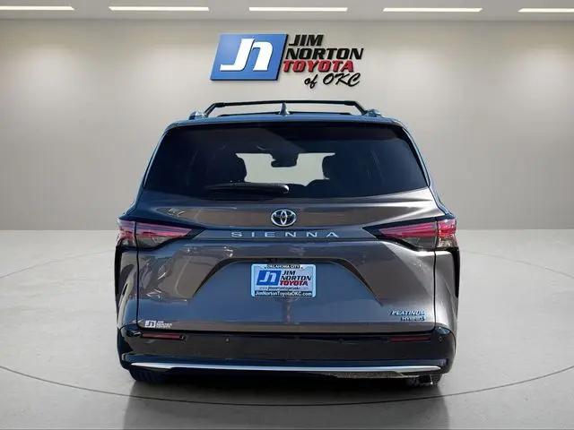 2021 Toyota Sienna Platinum