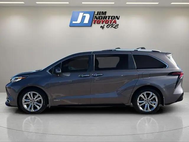 2021 Toyota Sienna Platinum