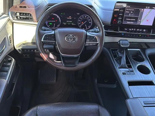 2021 Toyota Sienna Platinum