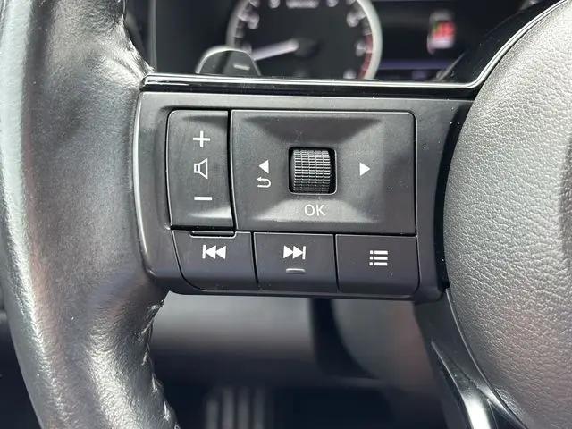 2023 Nissan Pathfinder SL 4WD
