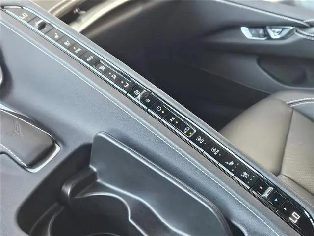 2023 Chevrolet Corvette Stingray RWD Convertible 2LT