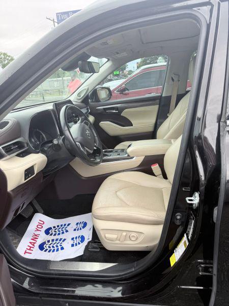 2022 Toyota Highlander Limited