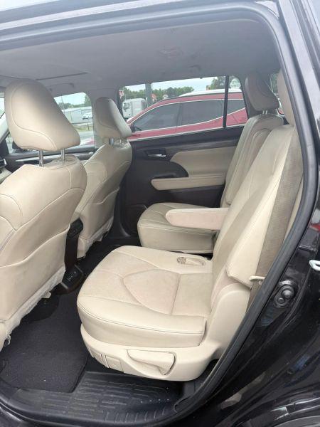 2022 Toyota Highlander Limited
