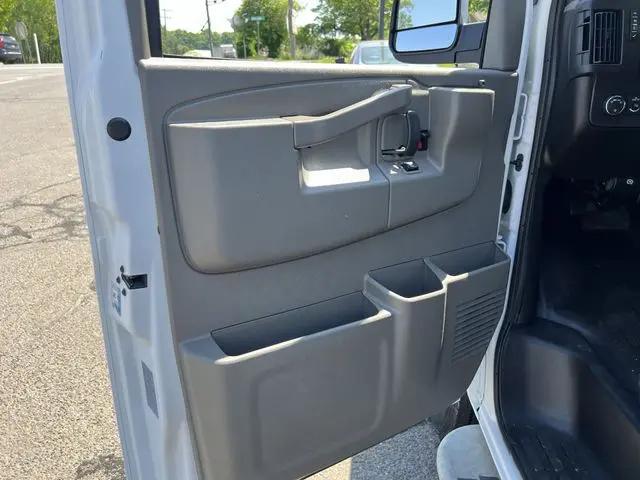2024 GMC Savana Cargo RWD 2500 Regular Wheelbase Work Van