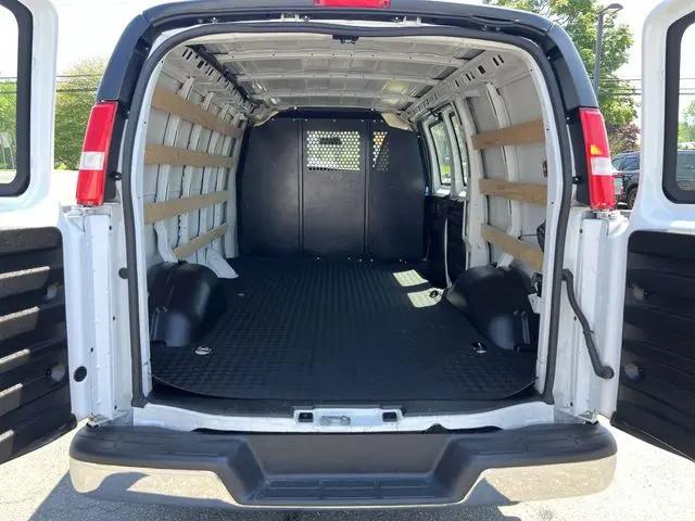 2024 GMC Savana Cargo RWD 2500 Regular Wheelbase Work Van
