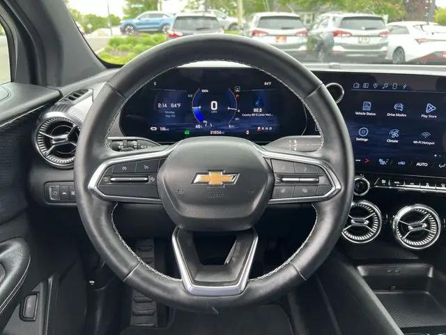 2024 Chevrolet V Blazer eAWD 2LT