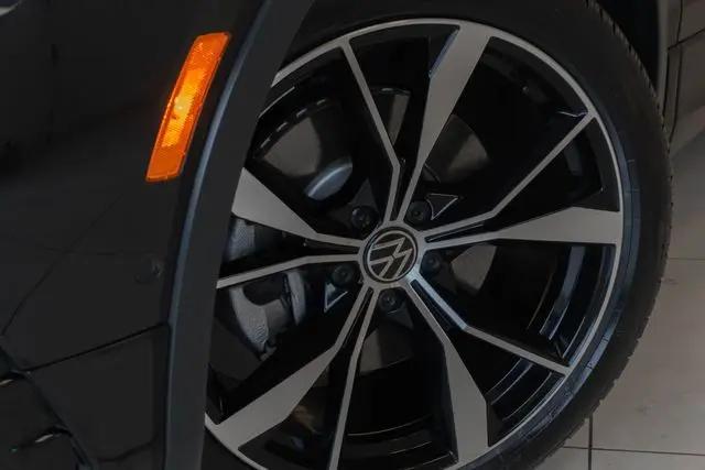 2024 Volkswagen Tiguan 2.0T SEL R-Line