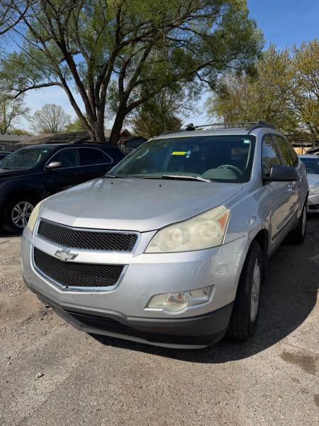 2009 Chevrolet Traverse LS for sale in Mount Clemens, MI