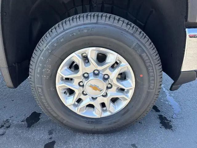 2026 Chevrolet Silverado 3500HD Crew Cab, Standard Bed, LT, 4WD
