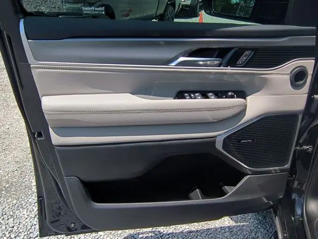 2026 Jeep Grand Wagoneer 4x4