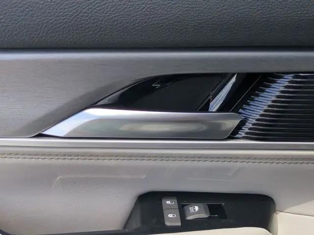 2026 Jeep Grand Wagoneer 4x4