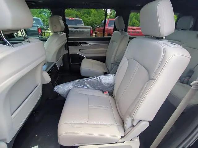 2026 Jeep Grand Wagoneer 4x4