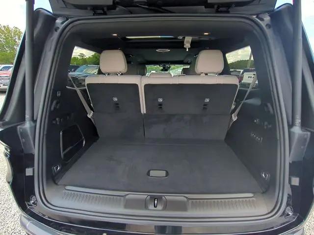 2026 Jeep Grand Wagoneer 4x4