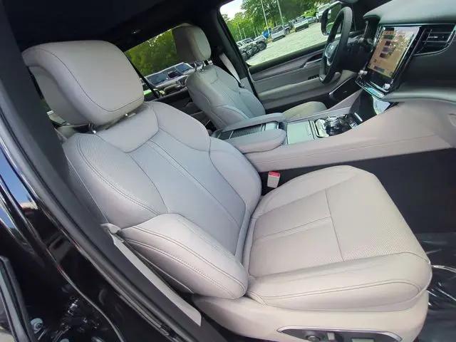 2026 Jeep Grand Wagoneer 4x4