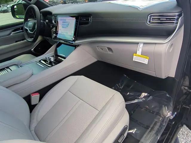 2026 Jeep Grand Wagoneer 4x4