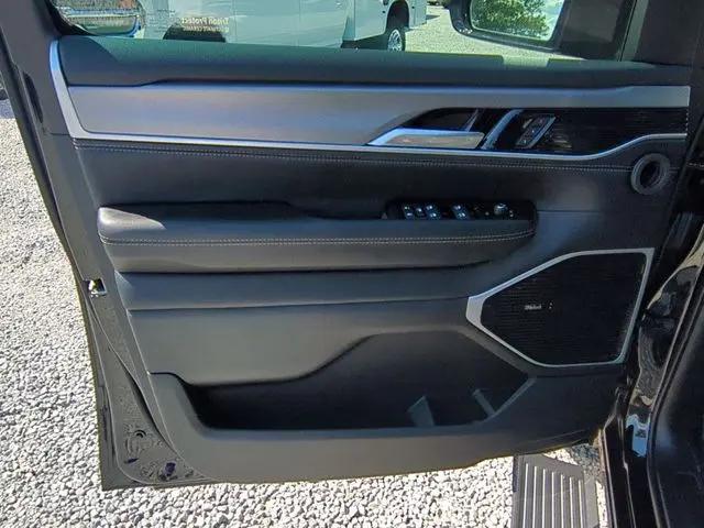 2026 Jeep Grand Wagoneer L Limited Altitude 4x4