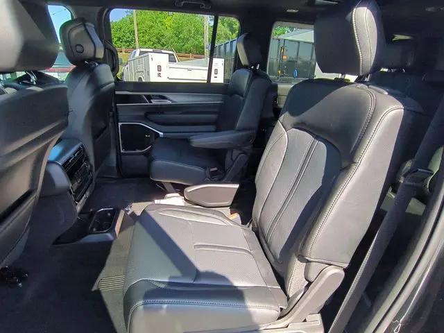 2026 Jeep Grand Wagoneer L Limited Altitude 4x4