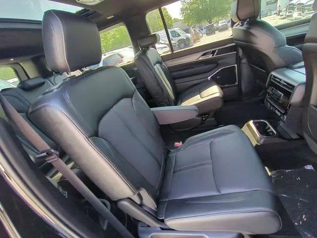 2026 Jeep Grand Wagoneer L Limited Altitude 4x4