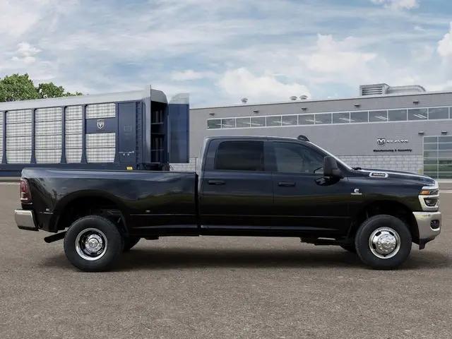2026 Ram 3500 Tradesman Crew Cab 4x4 8' Box