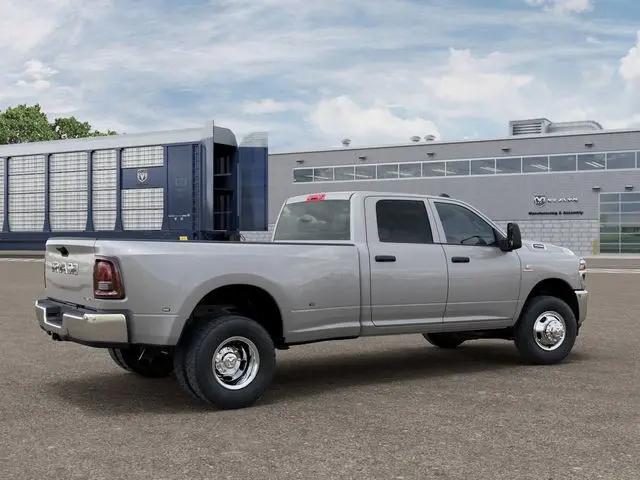2026 Ram 3500 Tradesman Crew Cab 4x4 8' Box