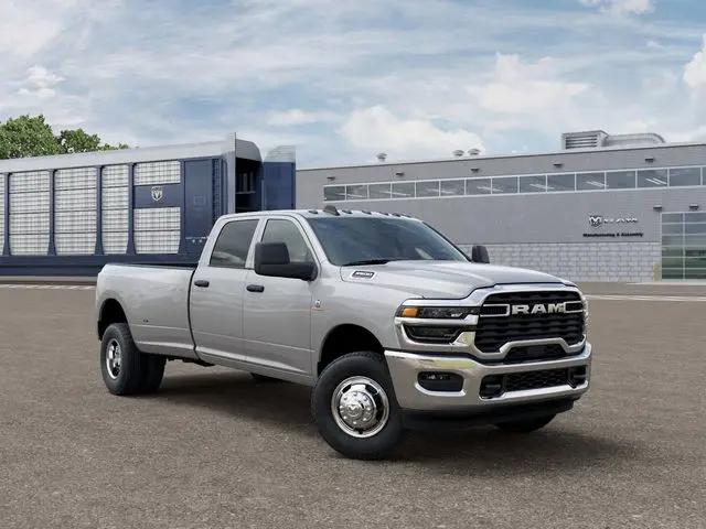 2026 Ram 3500 Tradesman Crew Cab 4x4 8' Box
